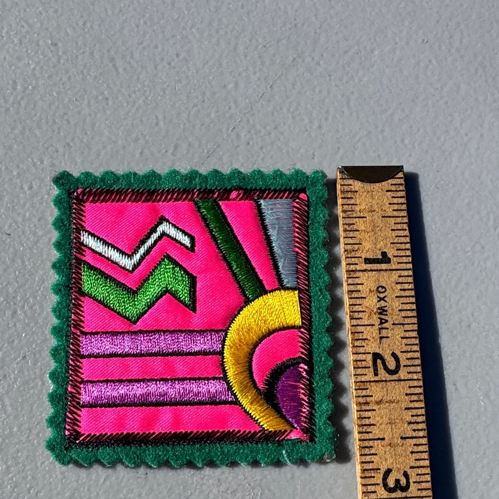 Colorful Geometric Embroidered Patch - Picture 3 of 4